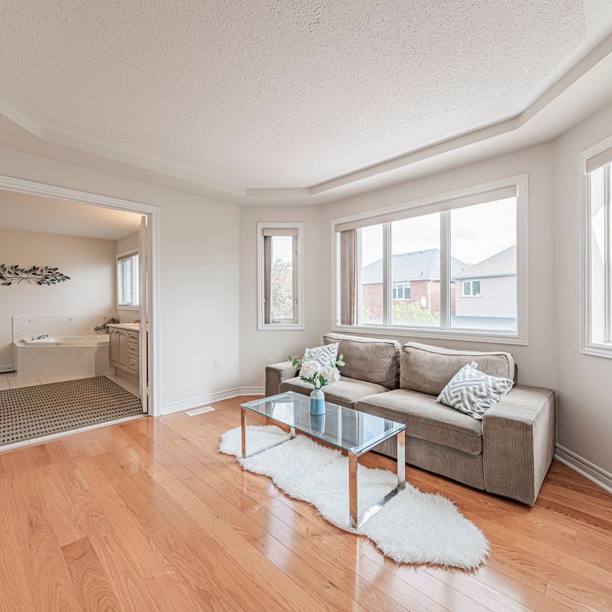 For Lease - 3152 Morning Glory Mews, Mississauga, Ontario - Photo 1