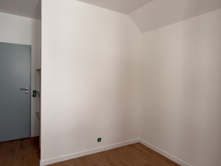 Location Appartement 1 pièce 13m² CHAMBERY 73000 - Photo 2