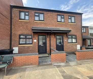 3 bedroom terraced house to rent - Photo 1