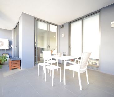 2 Bedroom Apartment!!! Luxury Living!!! - Photo 3