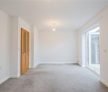 3 bedroom semi-detached house to rent - Photo 6