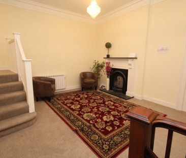 2 bed Flat for rent - Photo 3