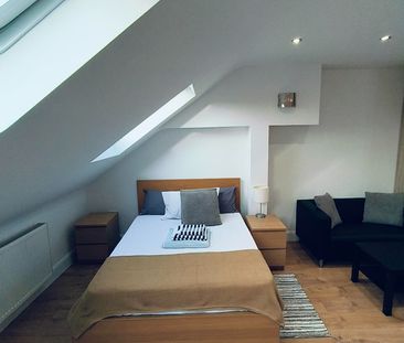 Room in a Shared House, Broomhill Road, IG3 - Photo 6