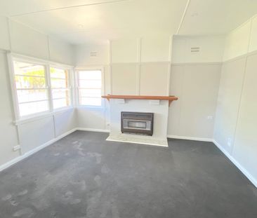 QUIET LOCATION - SUNNY OUTLOOK - Photo 2