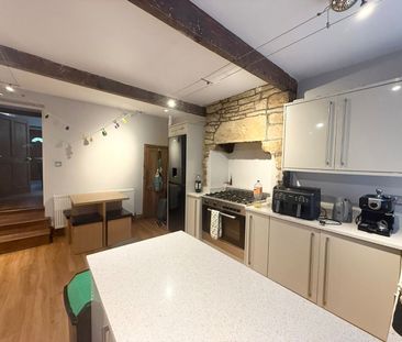 3 bedroom terraced house to rent - Photo 2