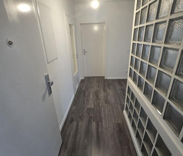 Helle 2-Zimmer-Wohnung in Duisburg mit zentraler Heizung - Photo 2