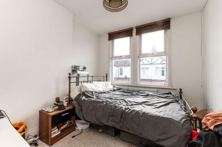 5 bedroom terraced house to rent - Photo 4