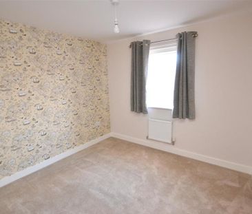 4 bedroom detached house to rent - Photo 6