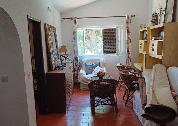 Quarto em moradia familiar Charneca da Caparica