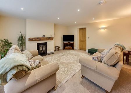 3 bedroom cottage to rent - Photo 4