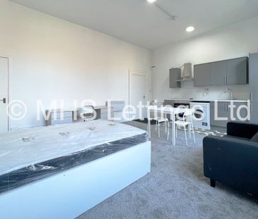 1 Bedroom Flat for rent in Brudenell Road - Photo 1