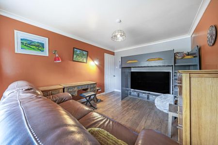 3 bedroom terraced house to rent - Photo 4