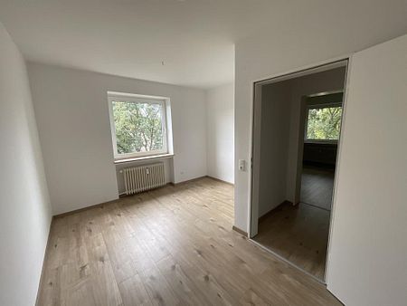 Modernisierte 4 ZKB-Balkon-Wohnung in Oldenburg-Bürgerfelde - Foto 3