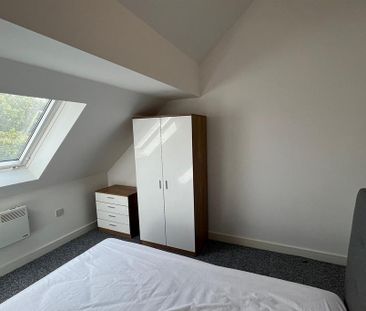 2 bedroom apartment to rent - Photo 3
