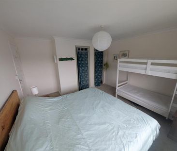 3 bedroom semi-detached house to rent - Photo 6