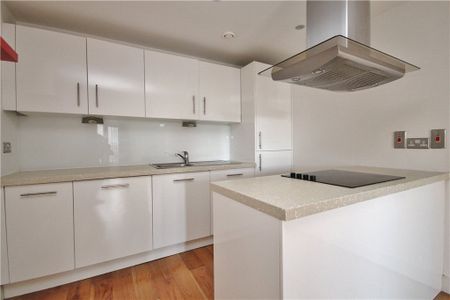 Church Street East, Woking, Surrey, GU21 6AD - Photo 3