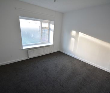 3 bedroom House To Let - Photo 5