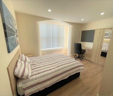 61 Laurel Road, Handsworth Wood, Birmingham, B21 9PB - Photo 3