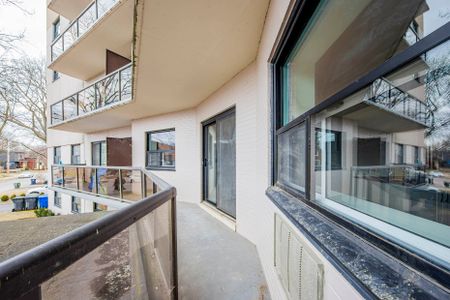 Lakeshore Apartments - Photo 2