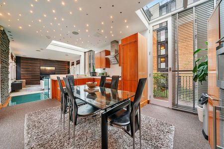 Ennismore Mews - Photo 3