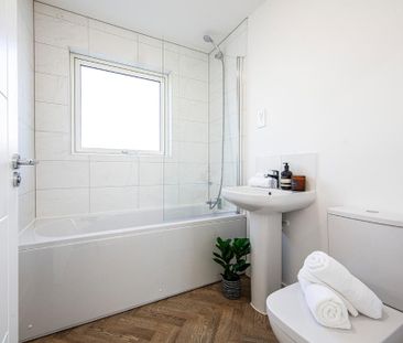 2 bedroom maisonette to rent - Photo 5