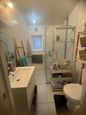 Beautifully renovated 1940s Cottage - short ... - Photo 4