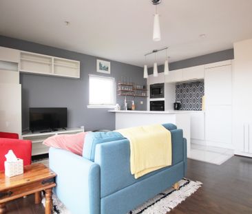 Victoria Road, Govanhill, Glasgow - Photo 1