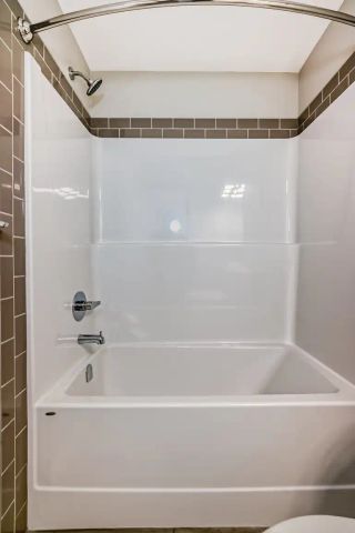 Mahogany Homes — 4 Bed 2.5 Bath House - Photo 5