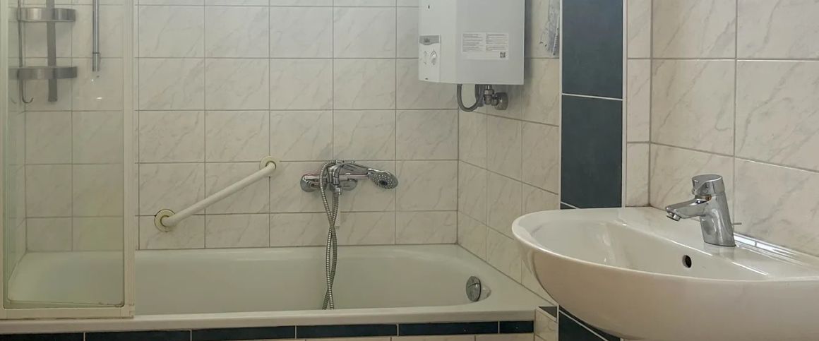 Ein Platz um sich wohlzufühlen: Gemütliche 3-Zimmer-Wohnung mit zwei Loggien und grüner Aussicht - Photo 1