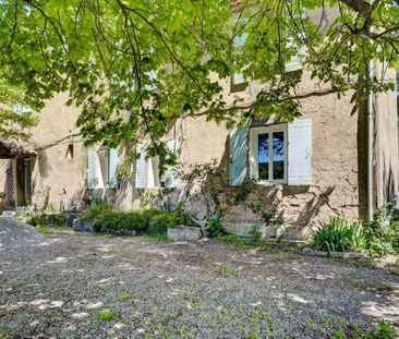 Location Maison Aix-en-Provence 8 Pièces 250 m² - Photo 4