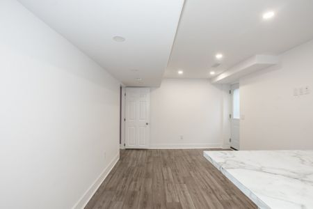 8487 Jennifer Cres, Niagara Falls - All Inclusive 1 Bedroom Unit - Photo 3