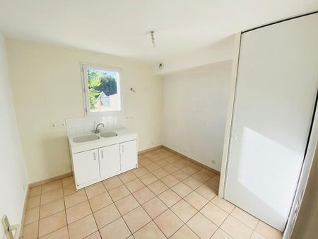 Location Appartement 4 pièces 83m² CHARNAY LES MACON 71850 - Photo 5