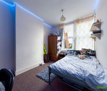 5 bedroom house to rent - Photo 1