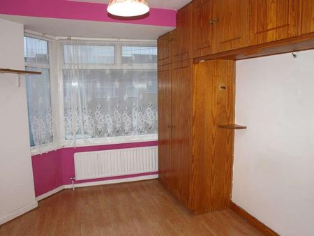 Wealdstone, HA3 - Photo 3