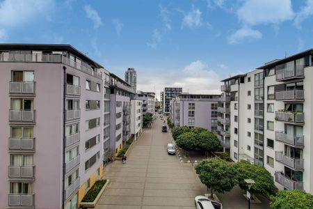1 bedroom flat to rent - Photo 3