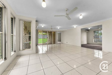 Spacious Modern Family Home - Photo 3