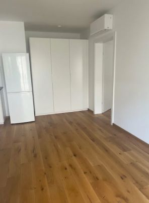 Traumhafte neuwertige 2-Zimmer-Wohnung mit großem Balkon in erstklassiger Lage! - Foto 1