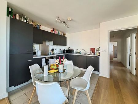 3 bedroom apartment to rent - Photo 5