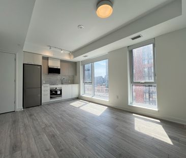 For Lease - 10 Oak Street Unit# 419, Toronto, Ontario - Photo 4