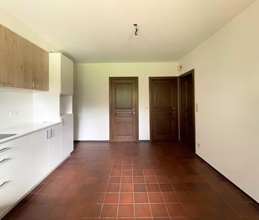 ZEER RUIME HALFOPEN BEBOUWING MET 4 SLPK EN ZUIDTUIN - Photo 2