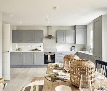 4 bedroom detached house to rent - Photo 2