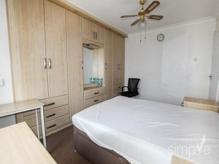 3 bedroom maisonette to rent - Photo 5