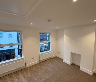 3 Bed Maisonette, The Broadway, SW19 - Photo 2