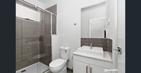 Modern 2-Bedroom Townhouse with a View! - Photo 2