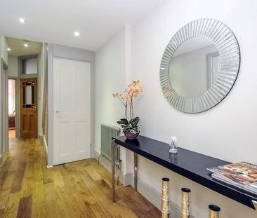 Large Two Bedroom Two Bathroom Garden Flat (with Cellar) to Let in ... - Photo 4