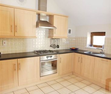 77 Park Royal, 841E Upper Lisburn Road, Belfast, BT9 7GY - Photo 3