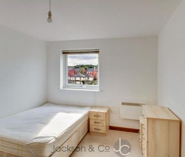 2 bedroom apartment to rent - Photo 4