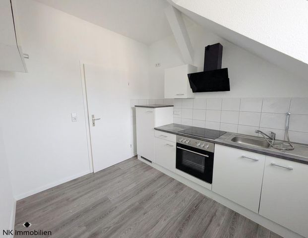 ++ charmante 2-Raum Wohnung mit Einbauküche & Stellplatz - gute Anbindung in die Innenstadt ++ - Foto 1