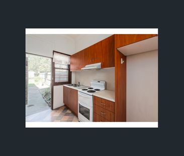 Garden Flat Apartment - Photo 4