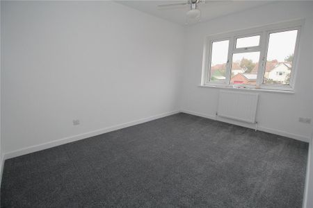 4 bedroom detached house to rent - Photo 5